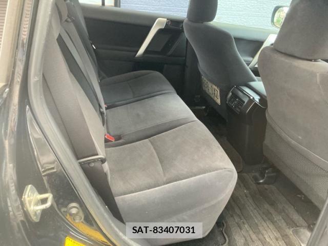 Toyota LAND CRUISER PRADO 2015-10 8562341-14