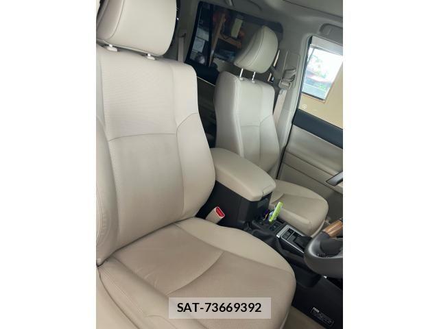 Toyota LAND CRUISER PRADO 2023-02 8562322-12