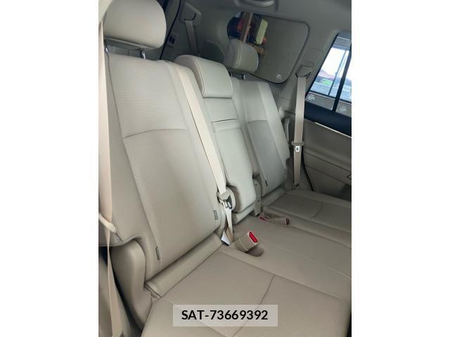 Toyota LAND CRUISER PRADO 2023-02 8562322-15