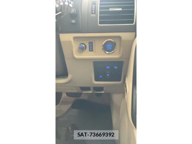Toyota LAND CRUISER PRADO 2023-02 8562322-19