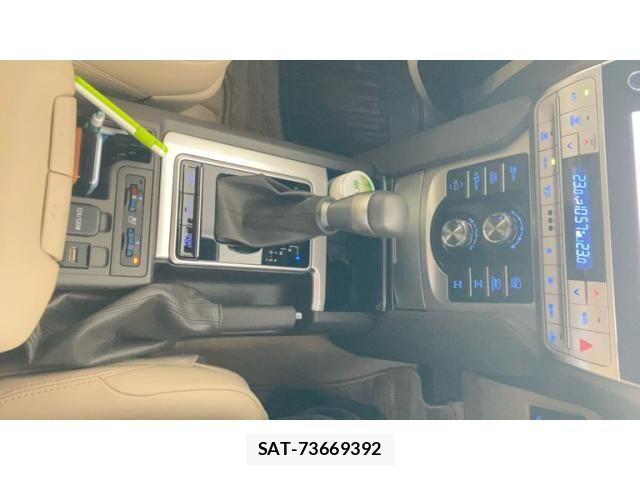 Toyota LAND CRUISER PRADO 2023-02 8562322-26