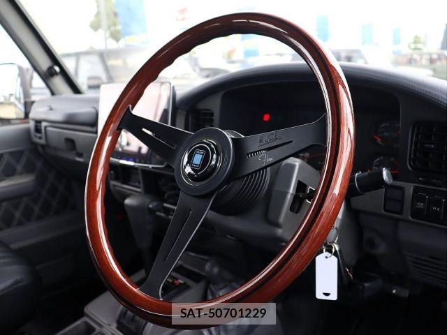 Toyota LAND CRUISER PRADO 1994-01 8562337-19
