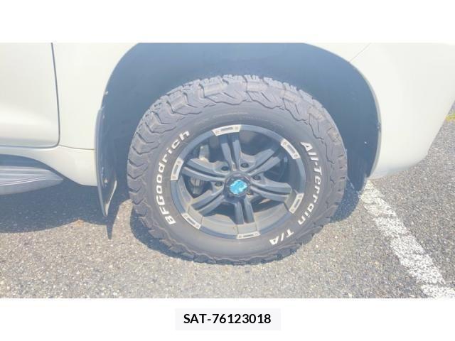 Toyota LAND CRUISER PRADO 2019-02 8562338-9