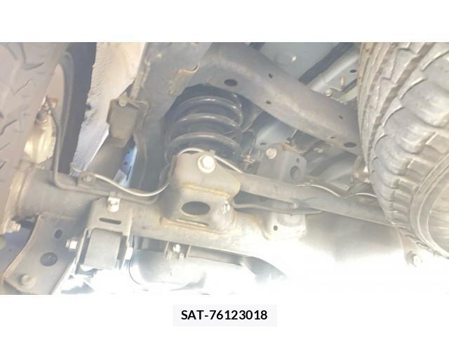 Toyota LAND CRUISER PRADO 2019-02 8562338-25