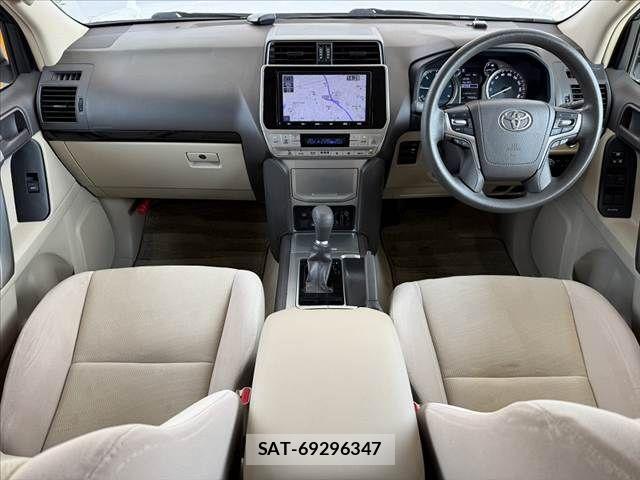 Toyota LAND CRUISER PRADO 2019-08 8562323-1