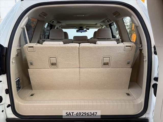 Toyota LAND CRUISER PRADO 2019-08 8562323-21