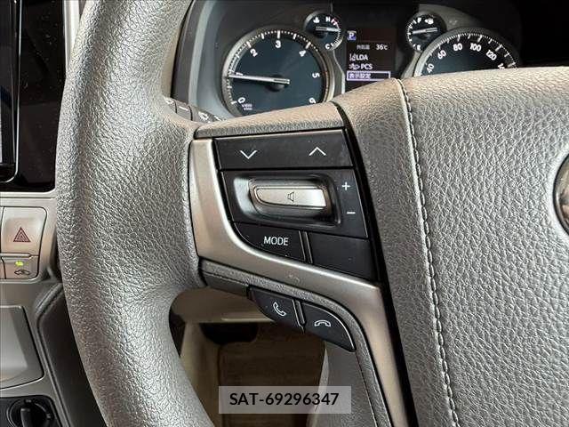 Toyota LAND CRUISER PRADO 2019-08 8562323-27