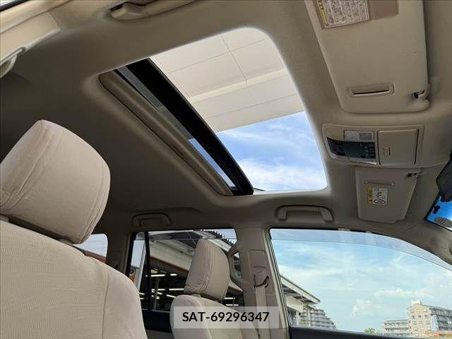 Toyota LAND CRUISER PRADO 2019-08 8562323-2