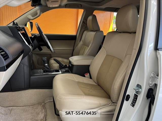Toyota LAND CRUISER PRADO 2023-02 8562333-16