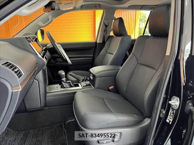 Toyota LAND CRUISER PRADO 2023-08 8562331-16