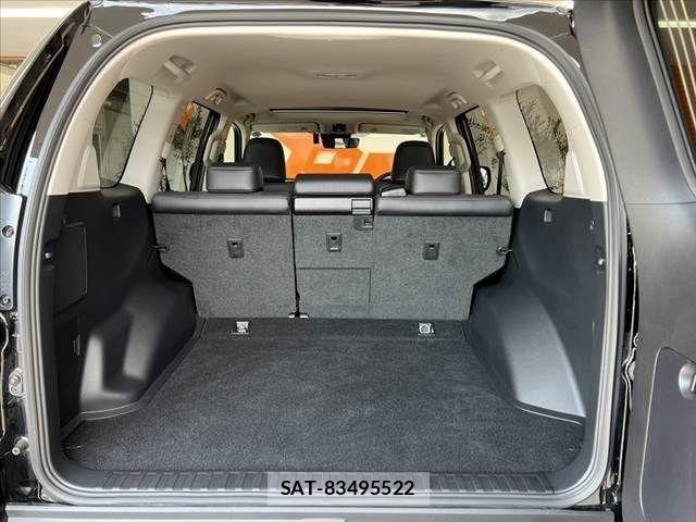 Toyota LAND CRUISER PRADO 2023-08 8562331-19