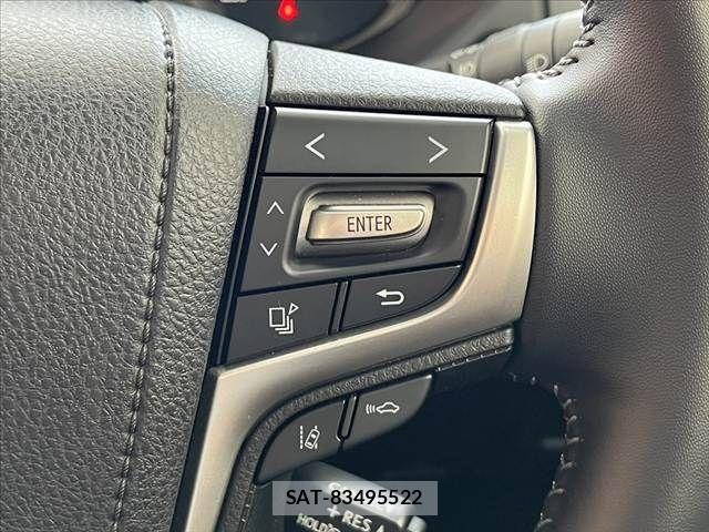 Toyota LAND CRUISER PRADO 2023-08 8562331-26