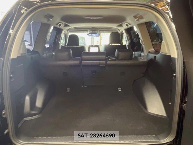 Toyota LAND CRUISER PRADO 2022-12 8562328-9