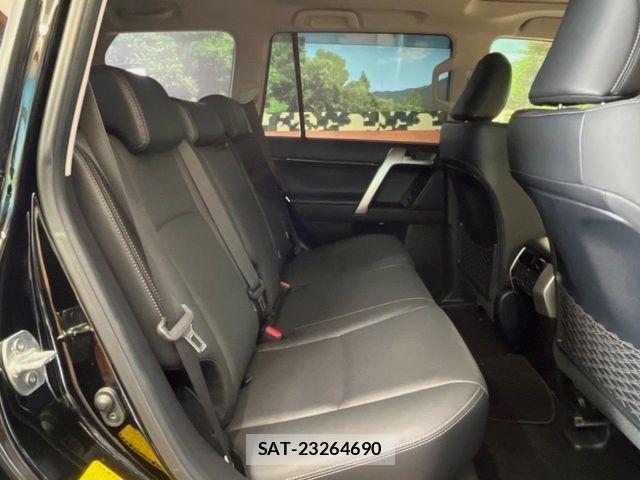 Toyota LAND CRUISER PRADO 2022-12 8562328-8