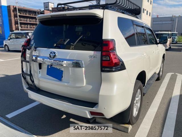 Toyota LAND CRUISER PRADO 2022-01 8562336-8