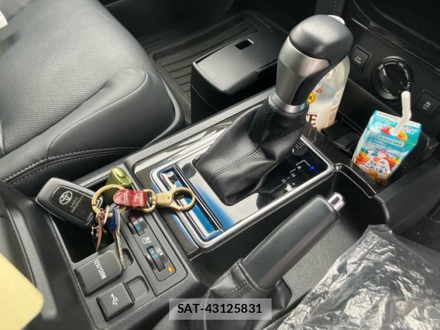 Toyota LAND CRUISER PRADO 2020-12 8562329-13