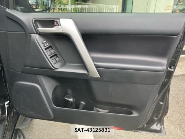 Toyota LAND CRUISER PRADO 2020-12 8562329-6