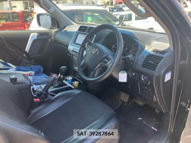 Toyota LAND CRUISER PRADO 2023-06 8562332-9
