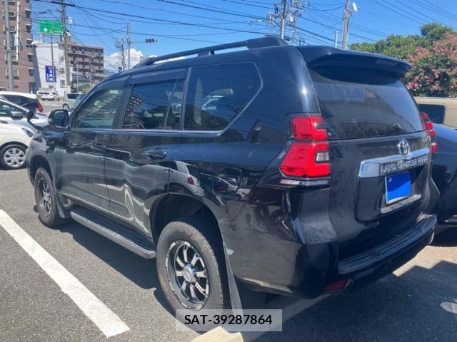 Toyota LAND CRUISER PRADO 2023-06 8562332-1