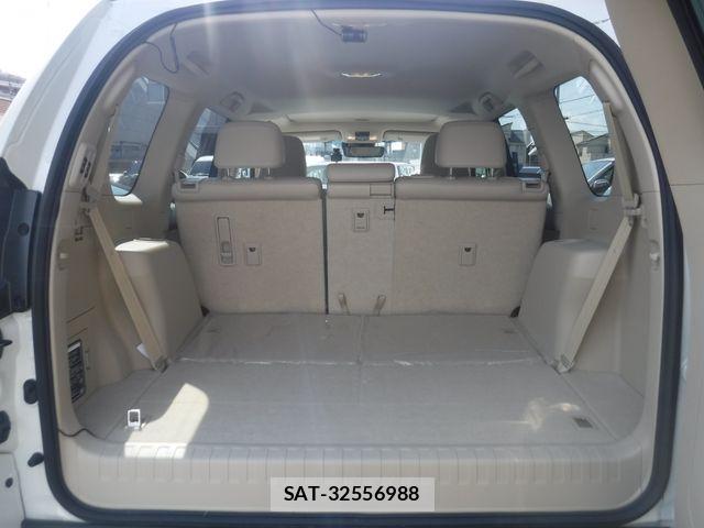 Toyota LAND CRUISER PRADO 2023-04 8562325-9