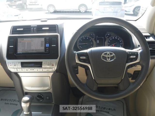 Toyota LAND CRUISER PRADO 2023-04 8562325-10