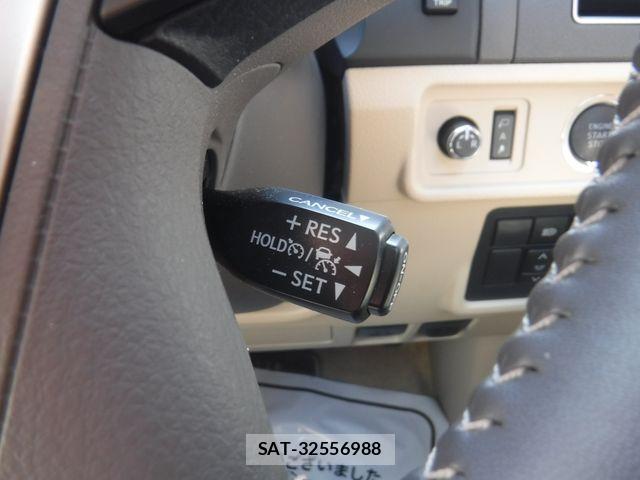 Toyota LAND CRUISER PRADO 2023-04 8562325-17