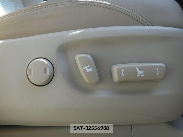 Toyota LAND CRUISER PRADO 2023-04 8562325-18