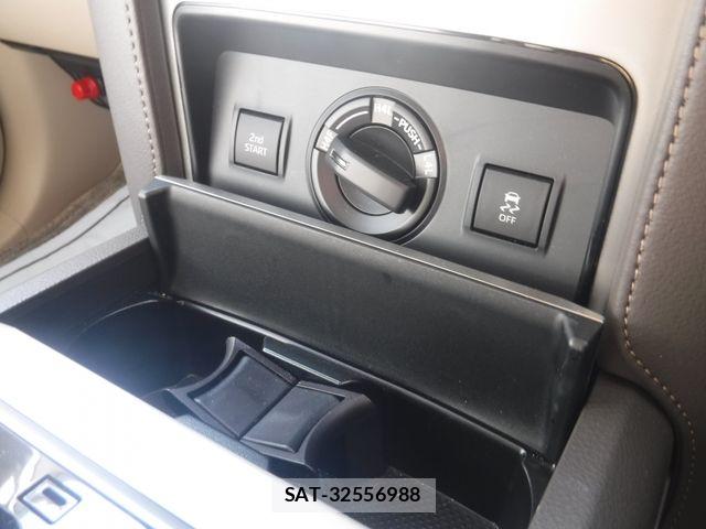 Toyota LAND CRUISER PRADO 2023-04 8562325-22