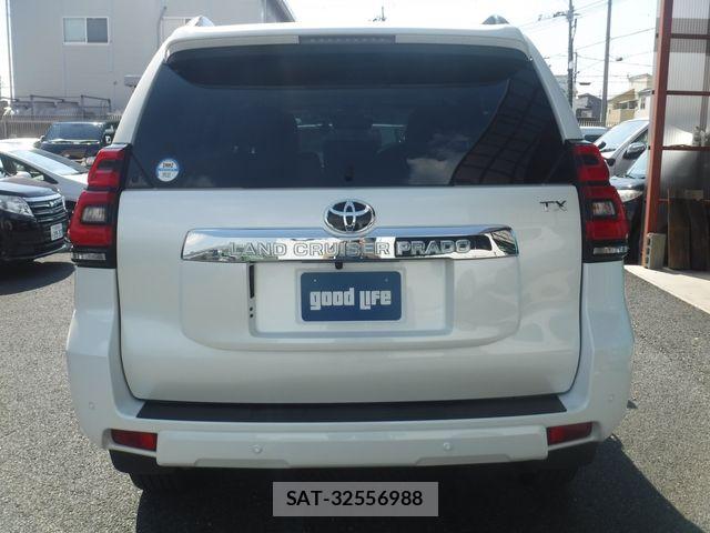 Toyota LAND CRUISER PRADO 2023-04 8562325-4