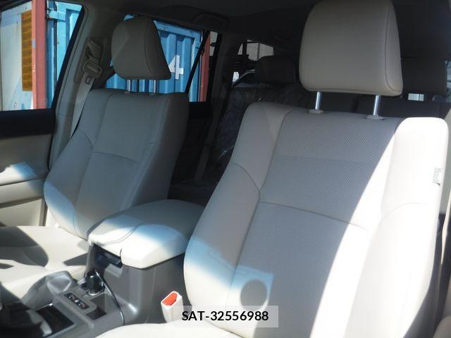 Toyota LAND CRUISER PRADO 2023-04 8562325-7