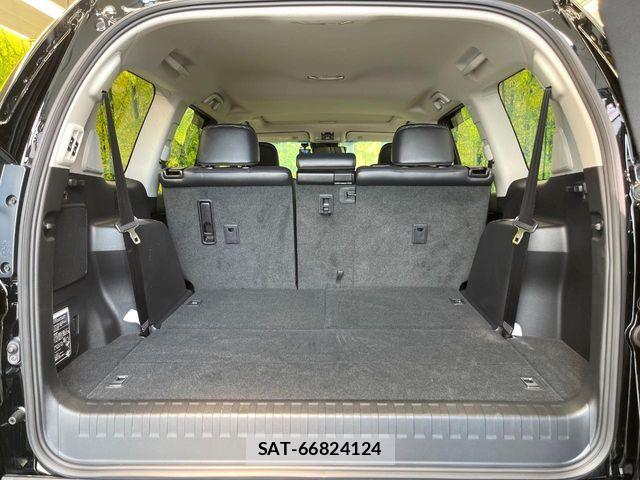 Toyota LAND CRUISER PRADO 2023-07 8627361-10