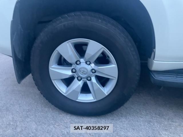 Toyota LAND CRUISER PRADO 2023-02 8627379-6