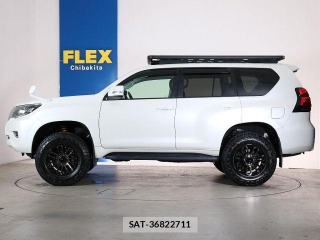 Toyota LAND CRUISER PRADO 2021-01 8627368-10