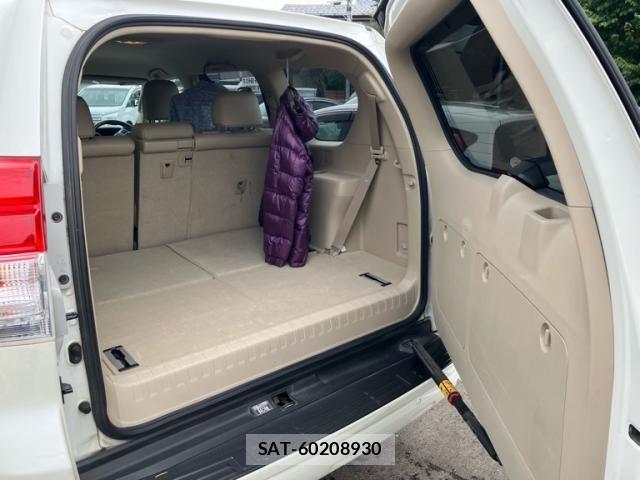 Toyota LAND CRUISER PRADO 2013-04 8627384-12