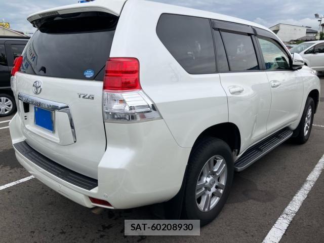 Toyota LAND CRUISER PRADO 2013-04 8627384-4