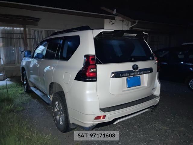 Toyota LAND CRUISER PRADO 2019-09 8627378-4