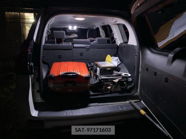 Toyota LAND CRUISER PRADO 2019-09 8627378-6