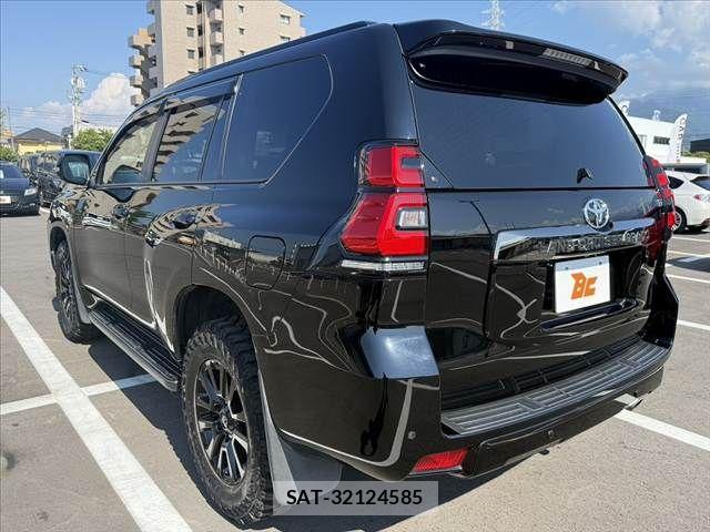 Toyota LAND CRUISER PRADO 2021-12 8627371-12
