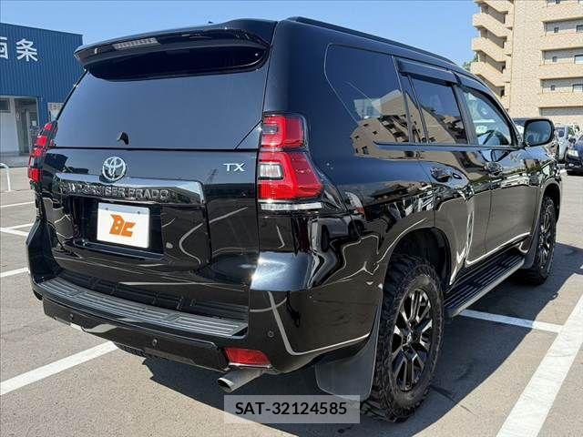Toyota LAND CRUISER PRADO 2021-12 8627371-14