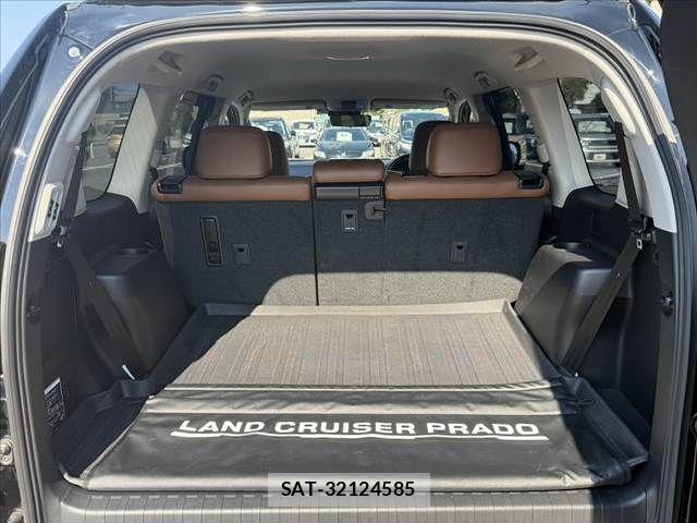 Toyota LAND CRUISER PRADO 2021-12 8627371-19