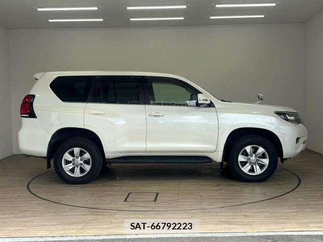 Toyota LAND CRUISER PRADO 2022-01 8627364-17