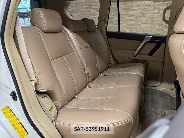 Toyota LAND CRUISER PRADO 2015-12 8627381-11