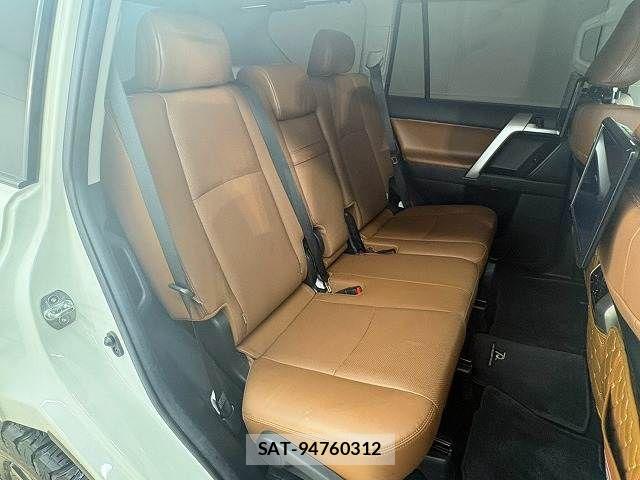 Toyota LAND CRUISER PRADO 2022-05 8627366-10