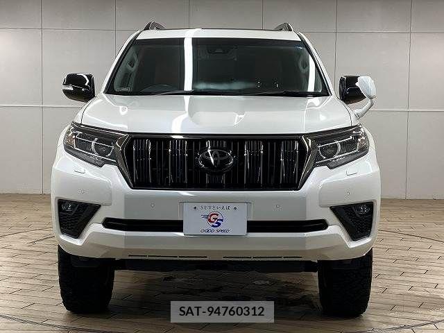 Toyota LAND CRUISER PRADO 2022-05 8627366-14