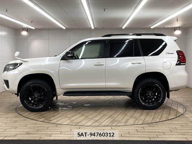 Toyota LAND CRUISER PRADO 2022-05 8627366-16