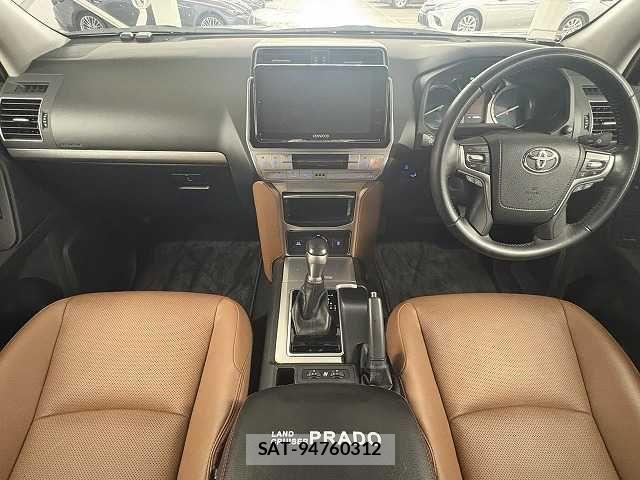 Toyota LAND CRUISER PRADO 2022-05 8627366-1
