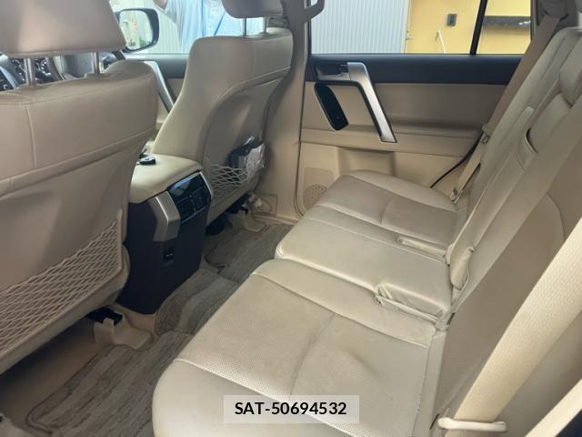 Toyota LAND CRUISER PRADO 2023-03 8627362-14