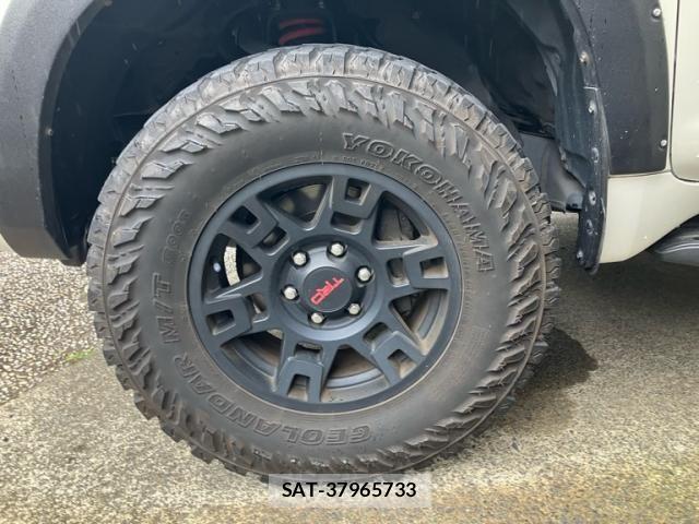 Toyota LAND CRUISER PRADO 2017-09 8627373-9