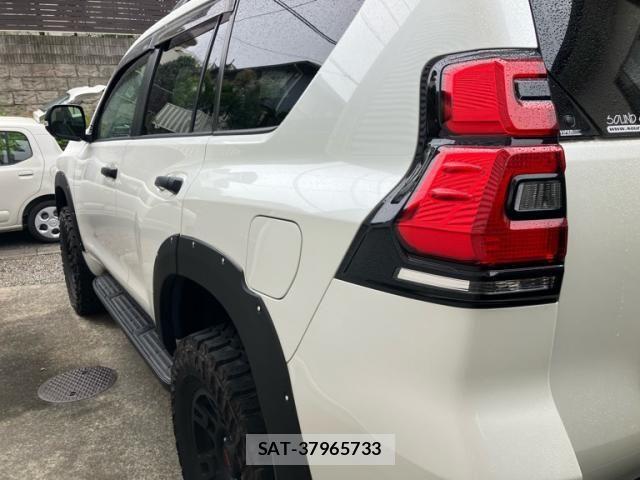 Toyota LAND CRUISER PRADO 2017-09 8627373-6