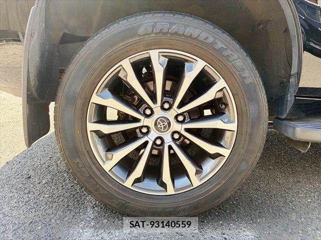 Toyota LAND CRUISER PRADO 2018-05 8627372-28